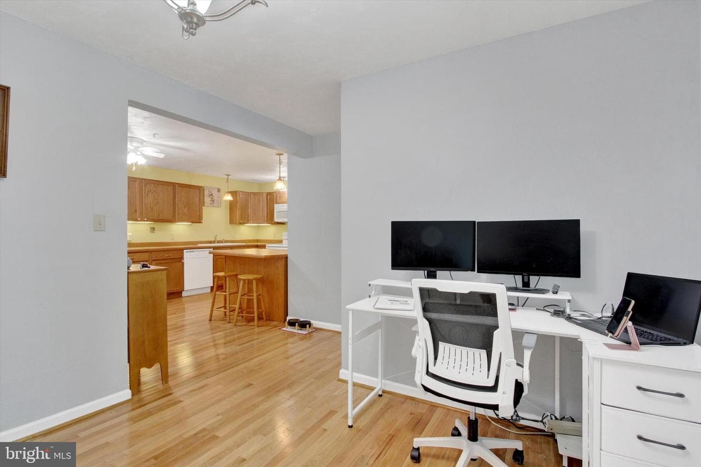 409 Springbrook Court photo 15