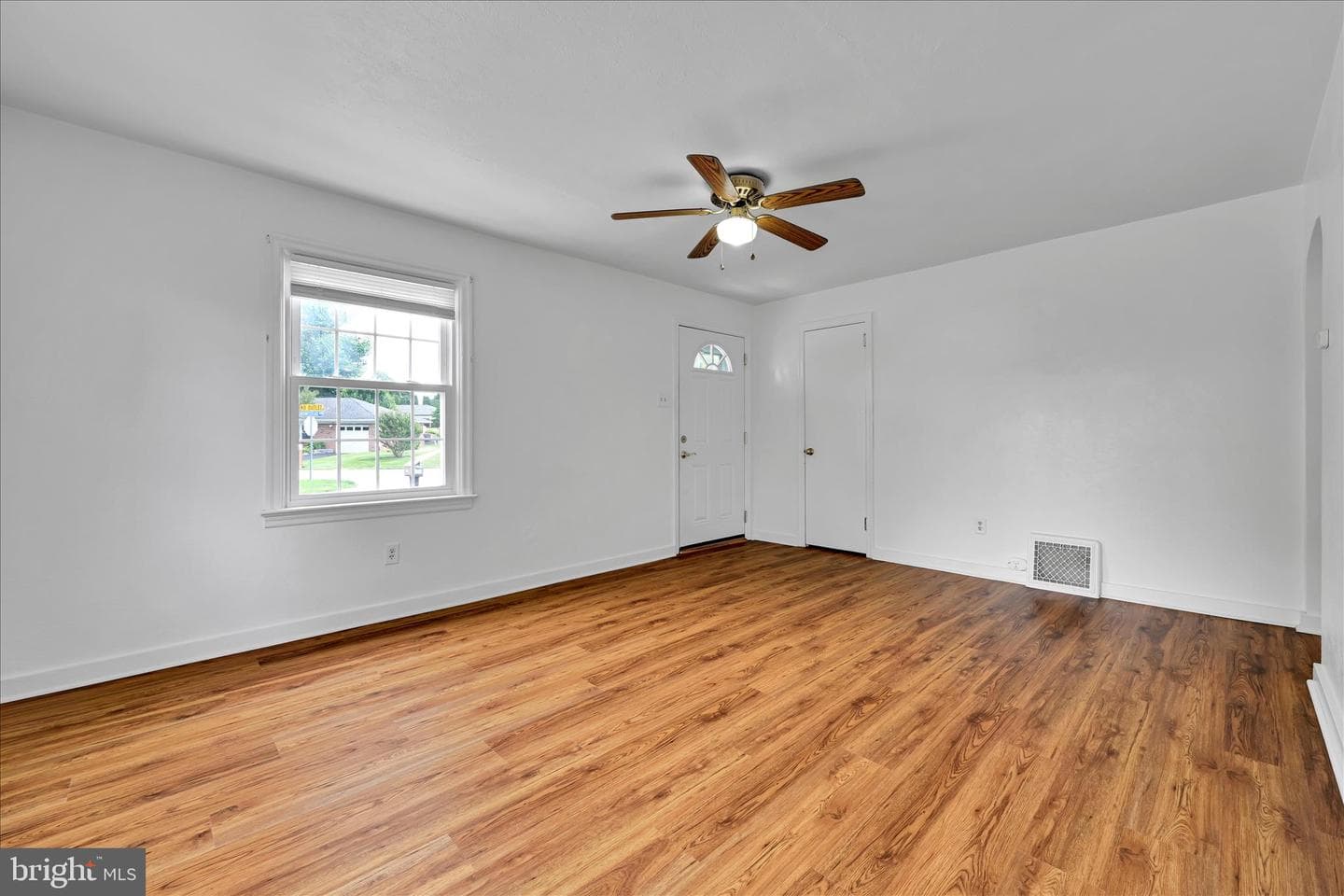 2308 S Pine Street photo 9