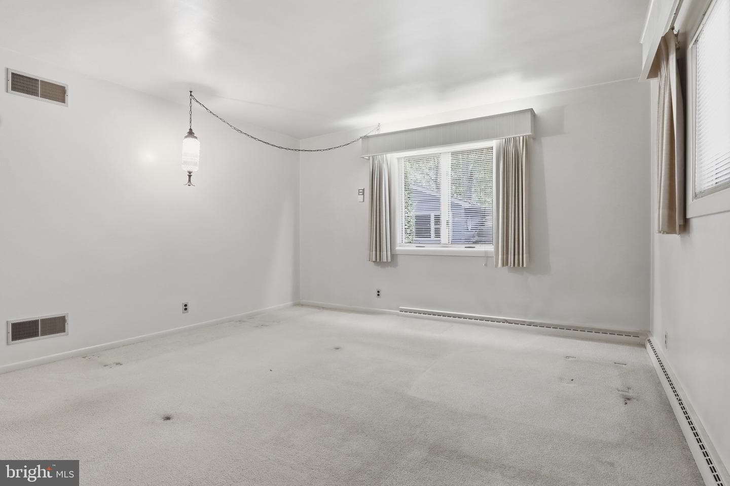 27 Woodside Drive photo 10