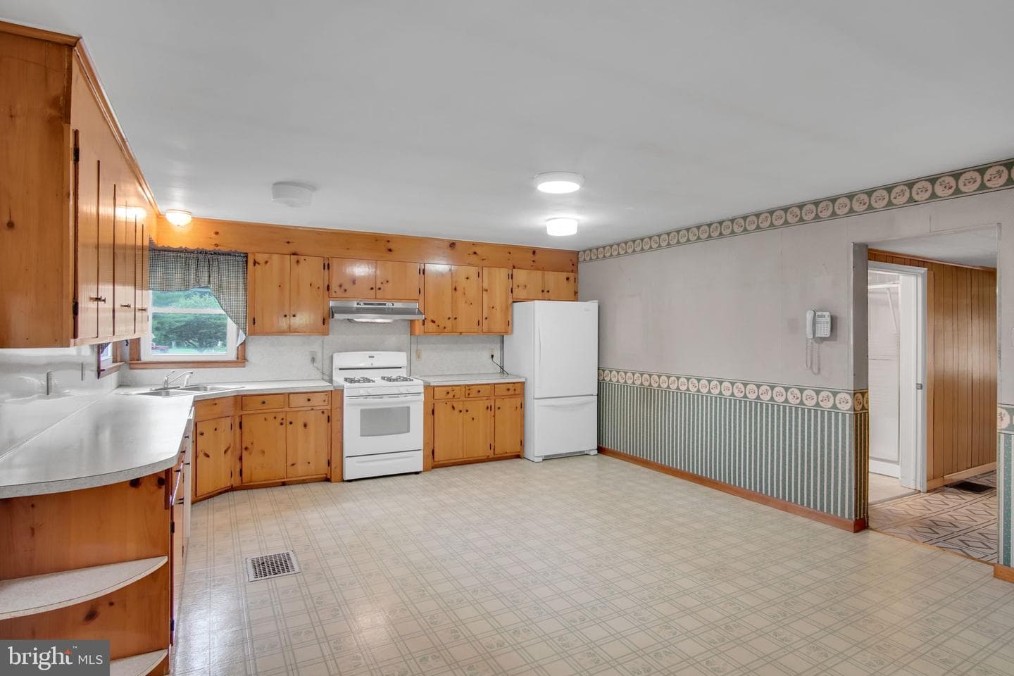660 Black Rock Road photo 8