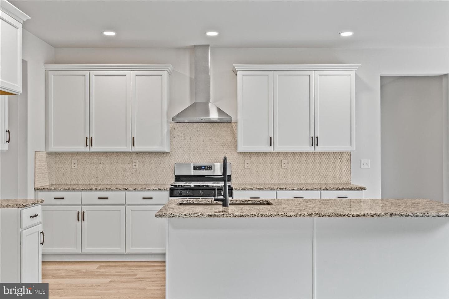 140 Eli Drive photo 8