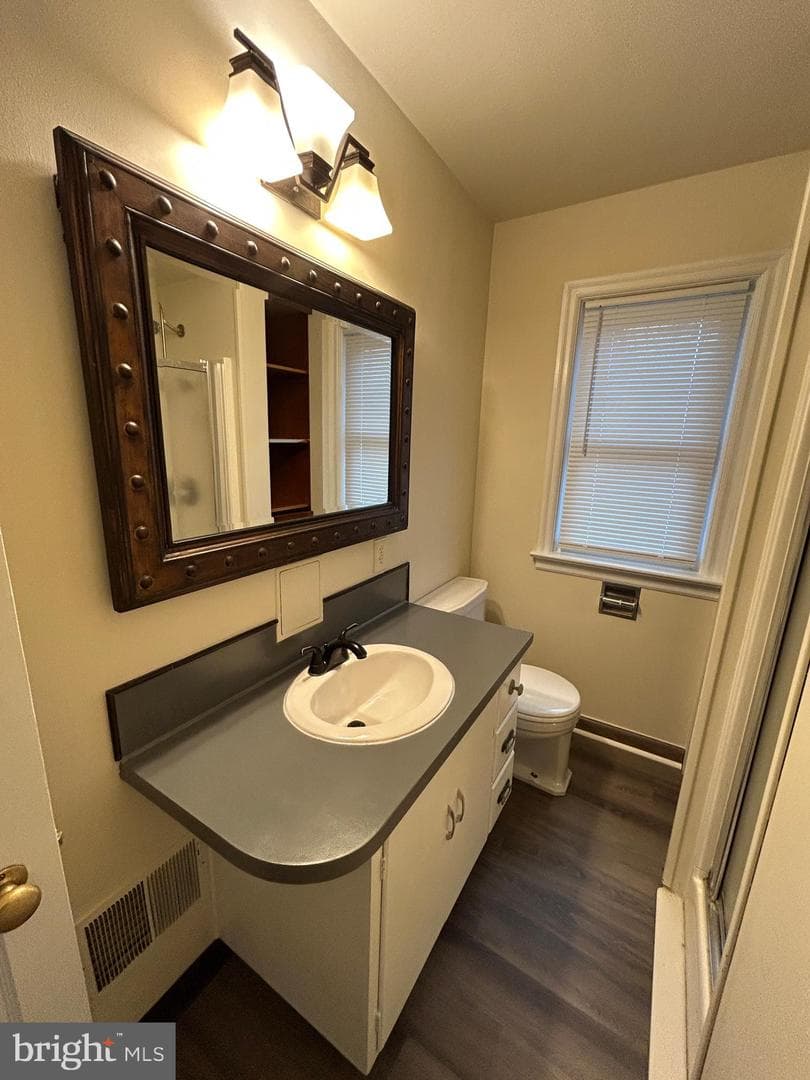 1627 Filbert Street photo 10