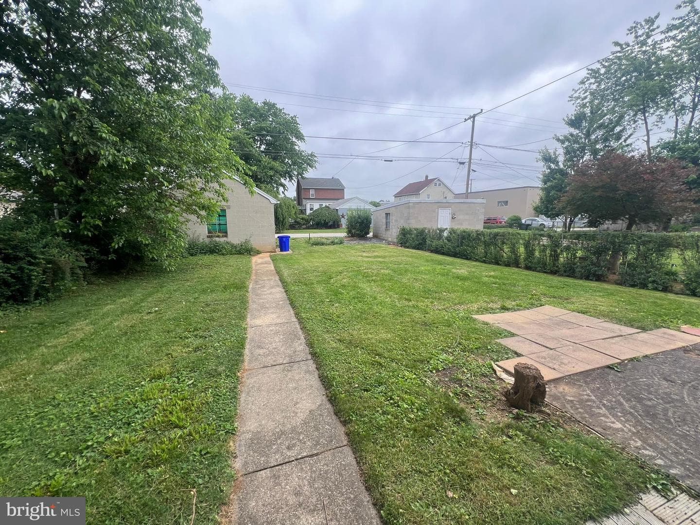 1627 Filbert Street photo 3