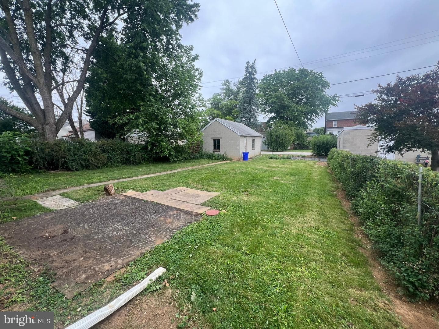 1627 Filbert Street photo 4