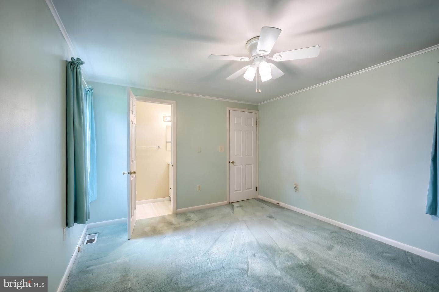 468 Fairview Drive photo 31