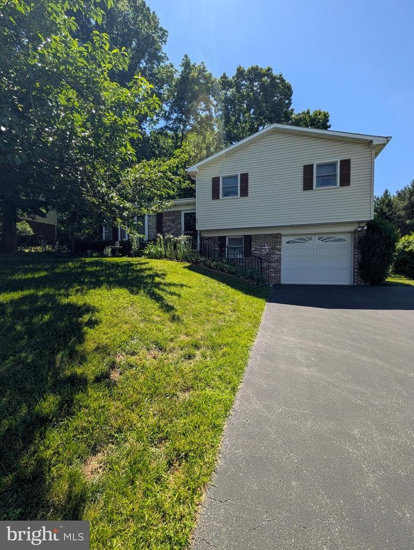 389 Oakwood Drive photo 3