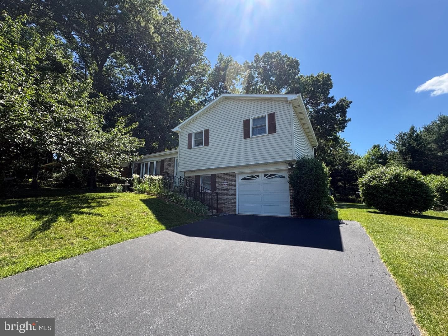 389 Oakwood Drive photo 32