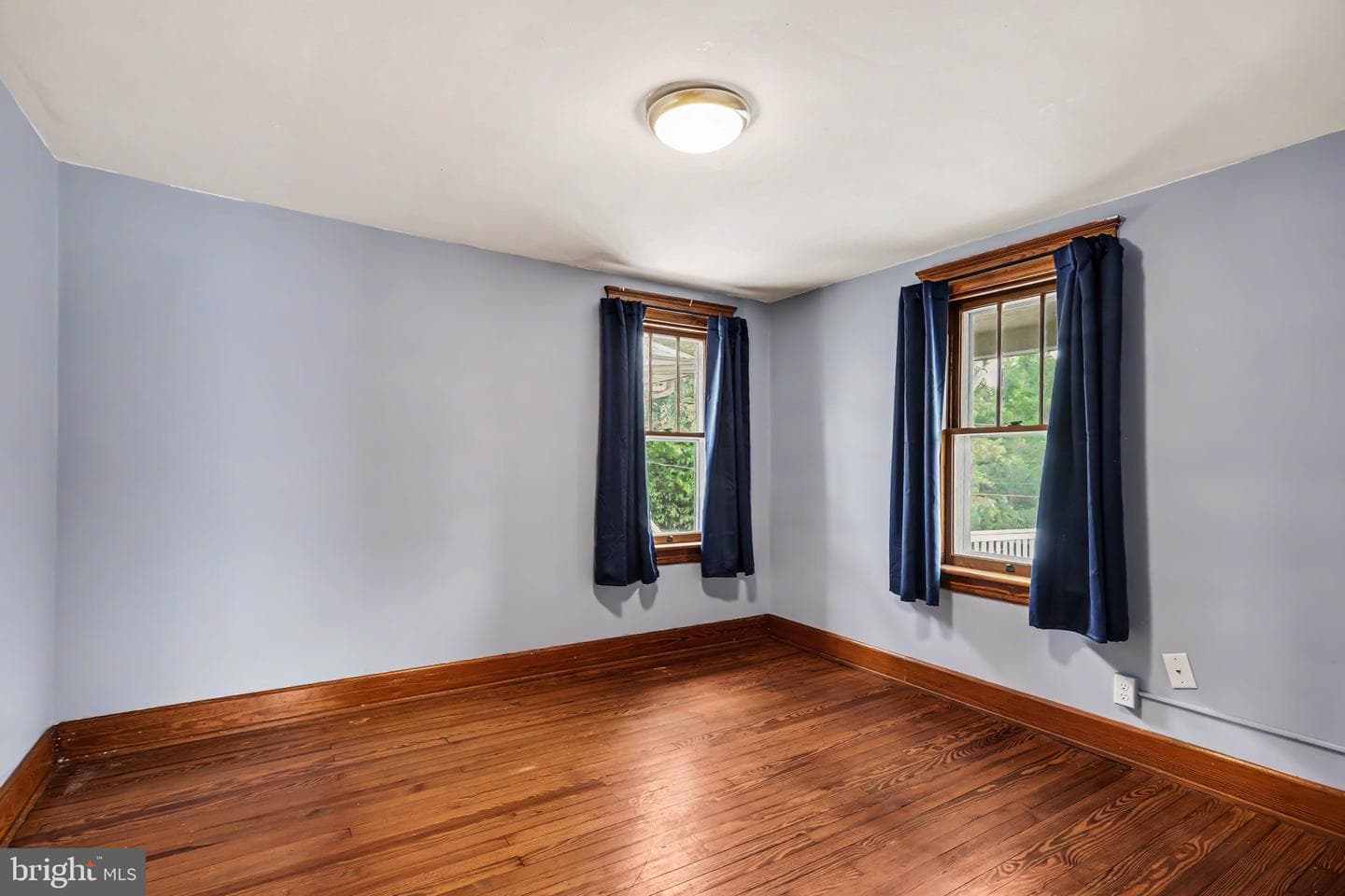 317 E Hanover Street photo 26