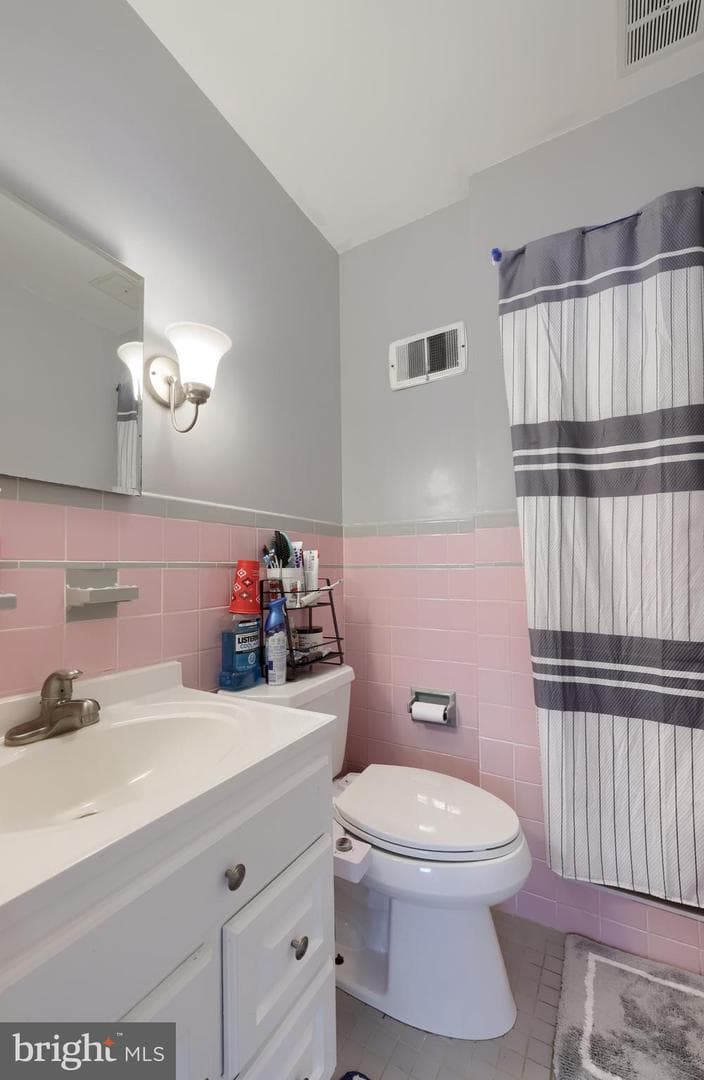 100 N Lynbrook Drive N photo 19