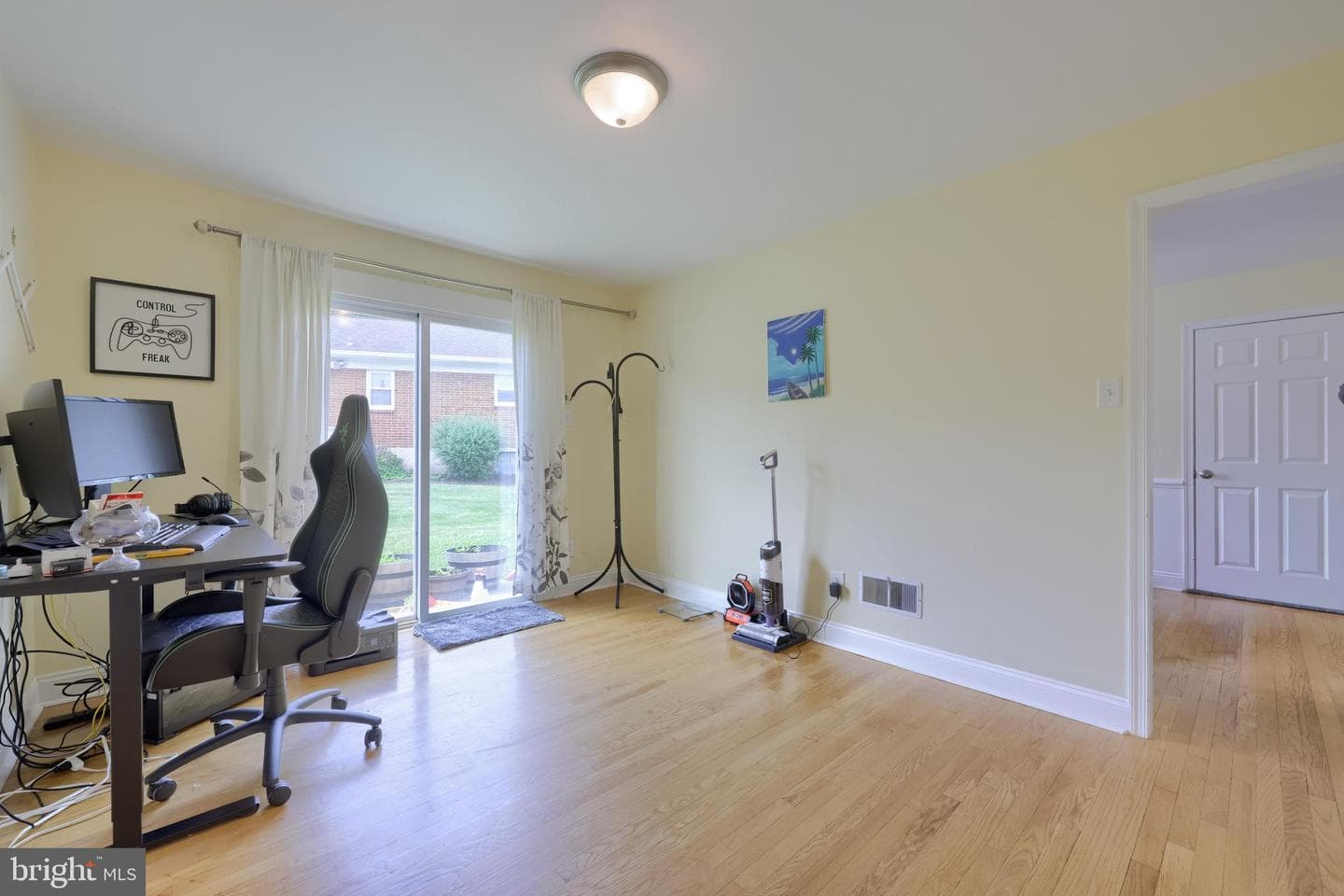 100 N Lynbrook Drive N photo 20