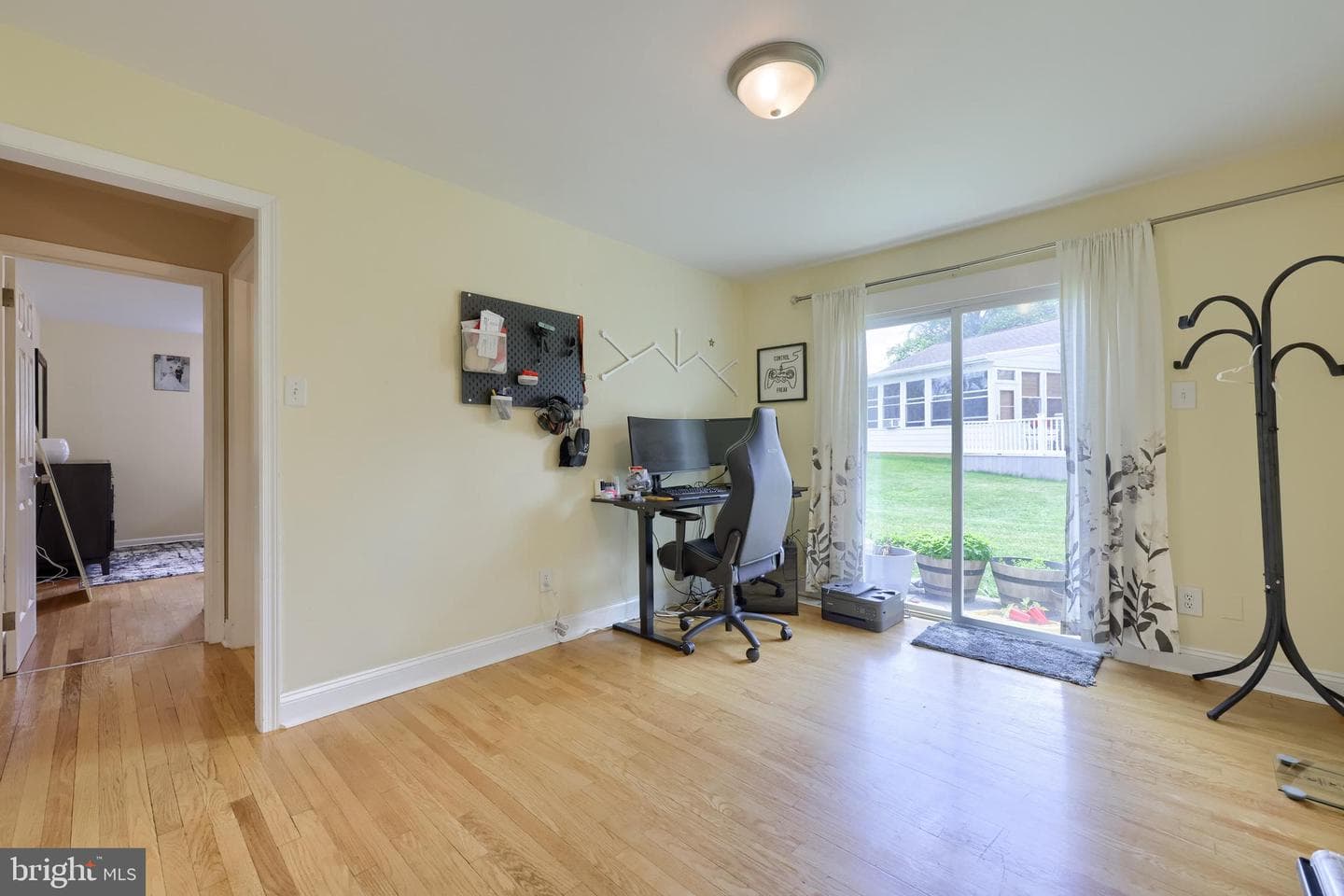 100 N Lynbrook Drive N photo 21