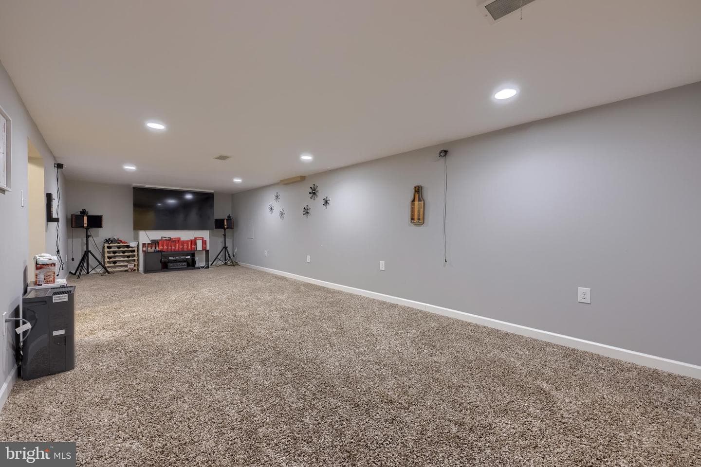 100 N Lynbrook Drive N photo 25