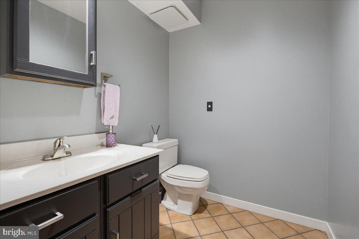 4065 Deerhill Dr photo 21
