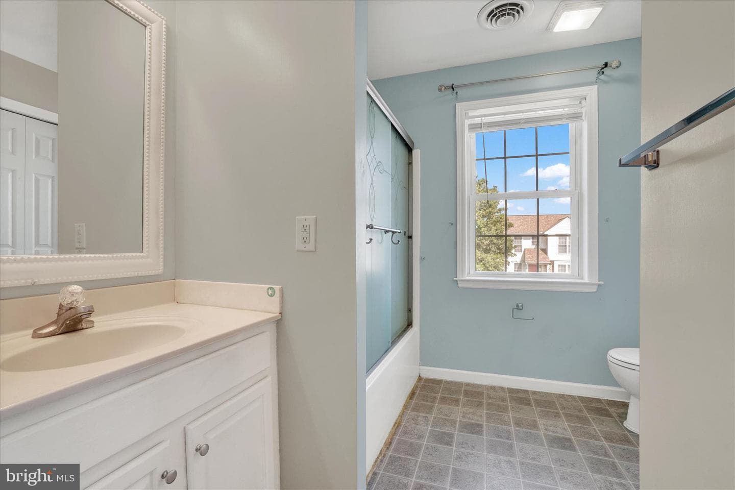 80 Jewel Drive photo 15