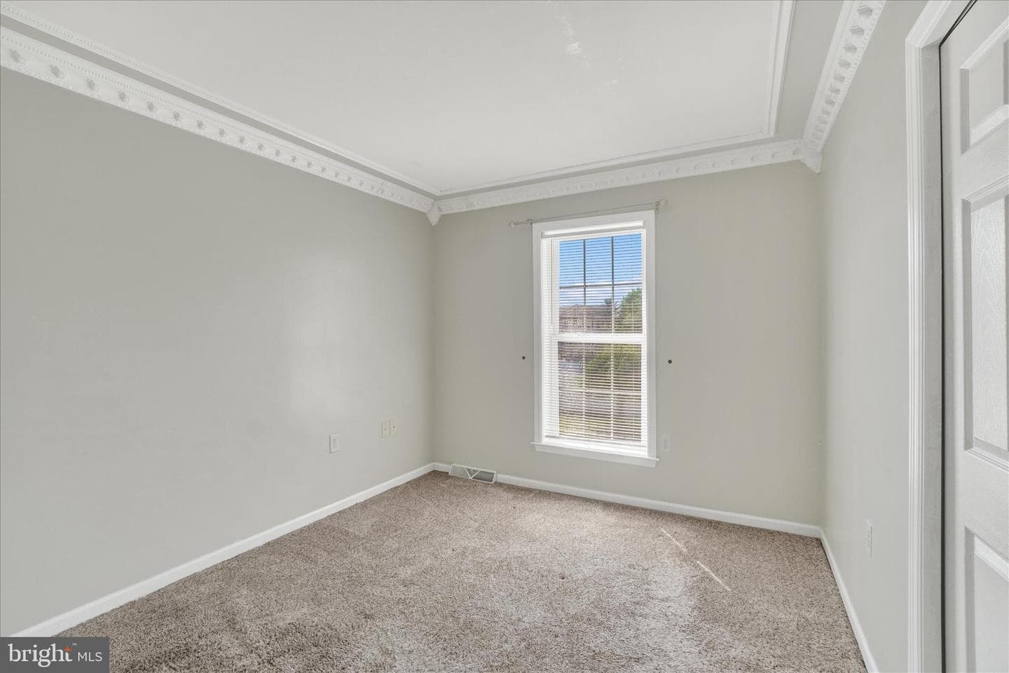 80 Jewel Drive photo 17