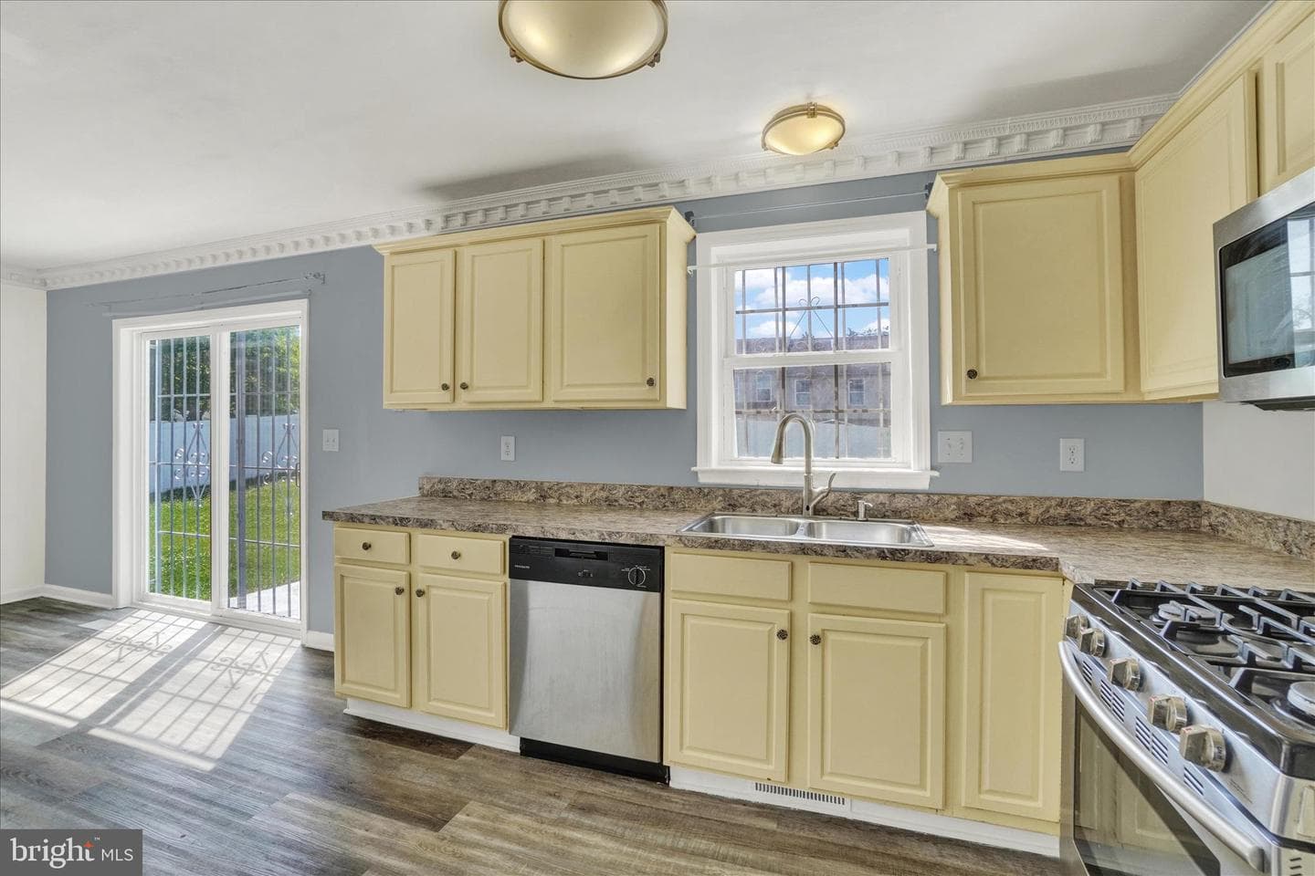 80 Jewel Drive photo 6