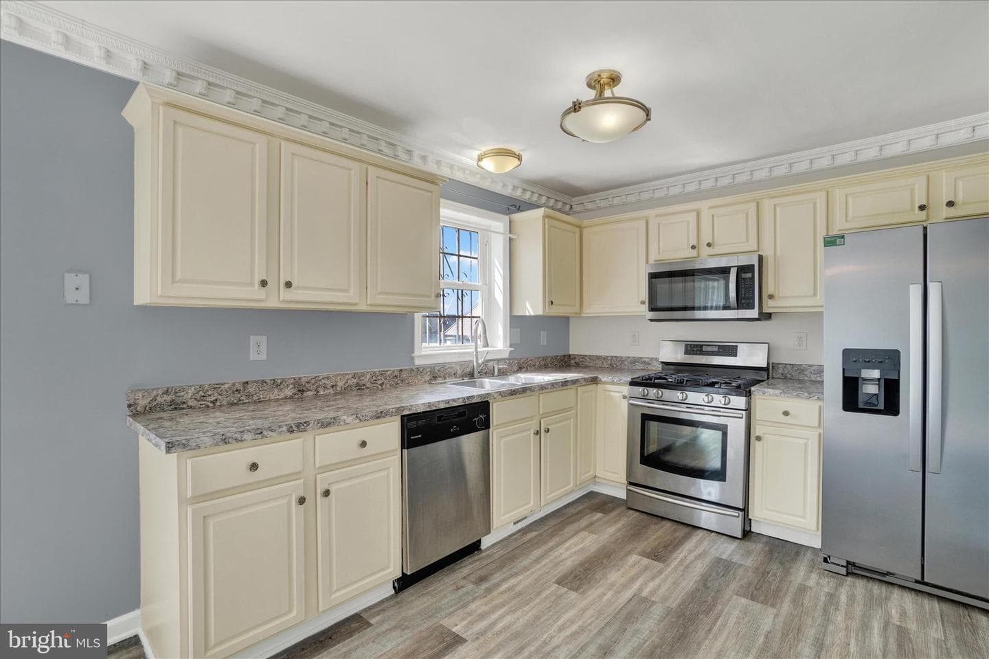 80 Jewel Drive photo 7