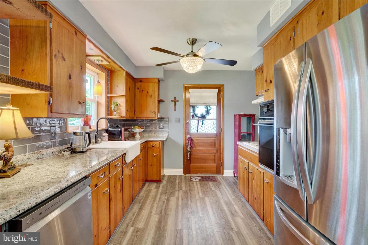 2360 Loucks Road photo 10