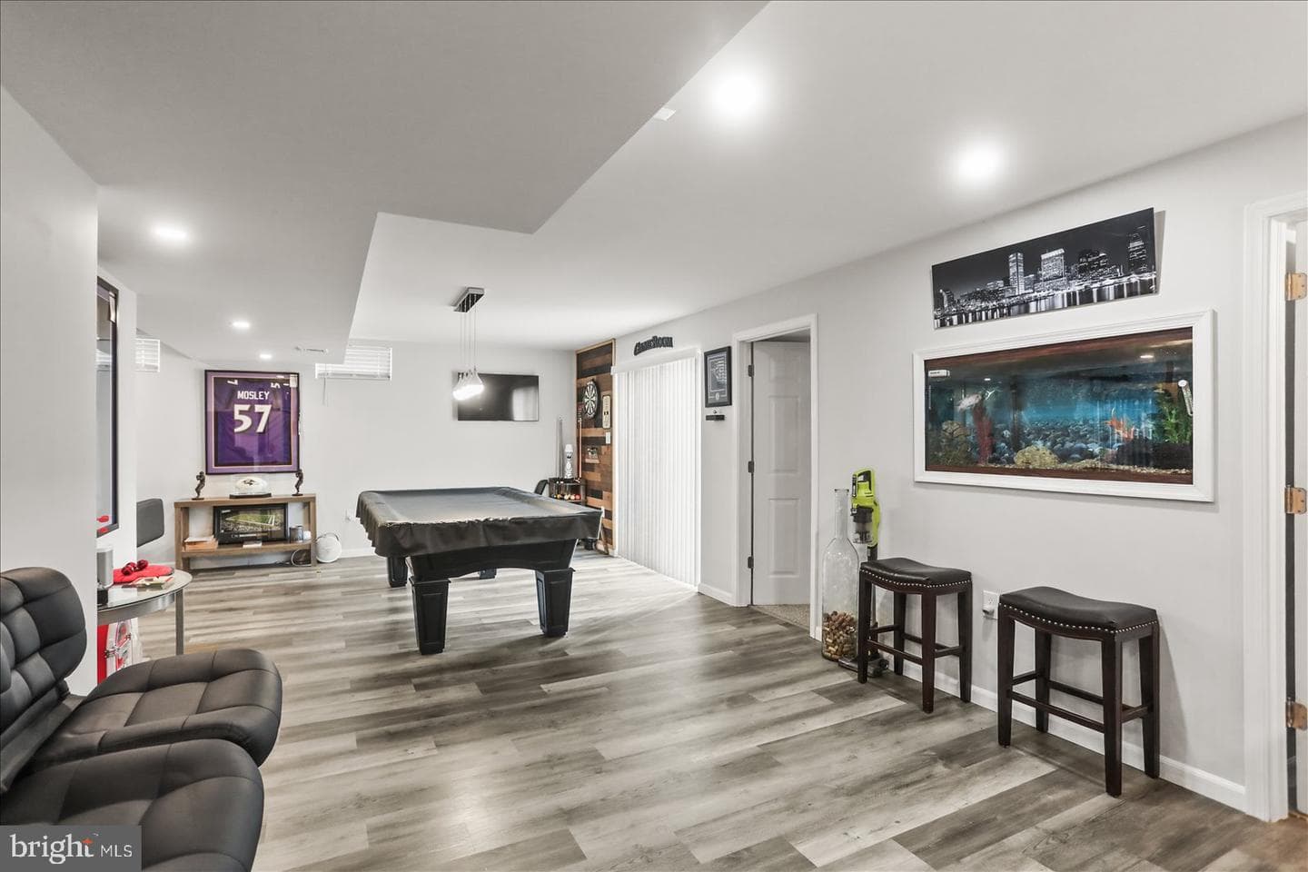 2520 Village Road photo 32