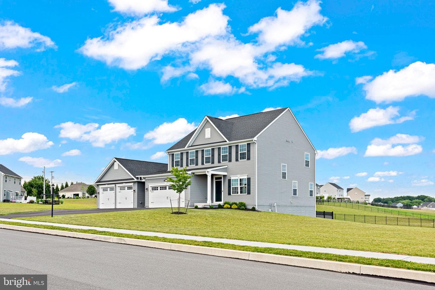 102 Tyler Drive photo 4