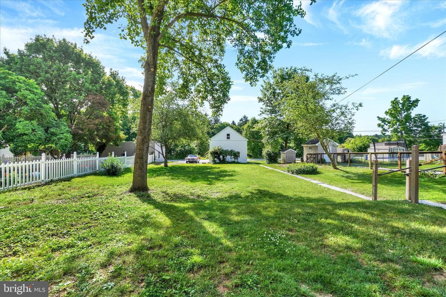 237 S Pleasant Avenue photo 28