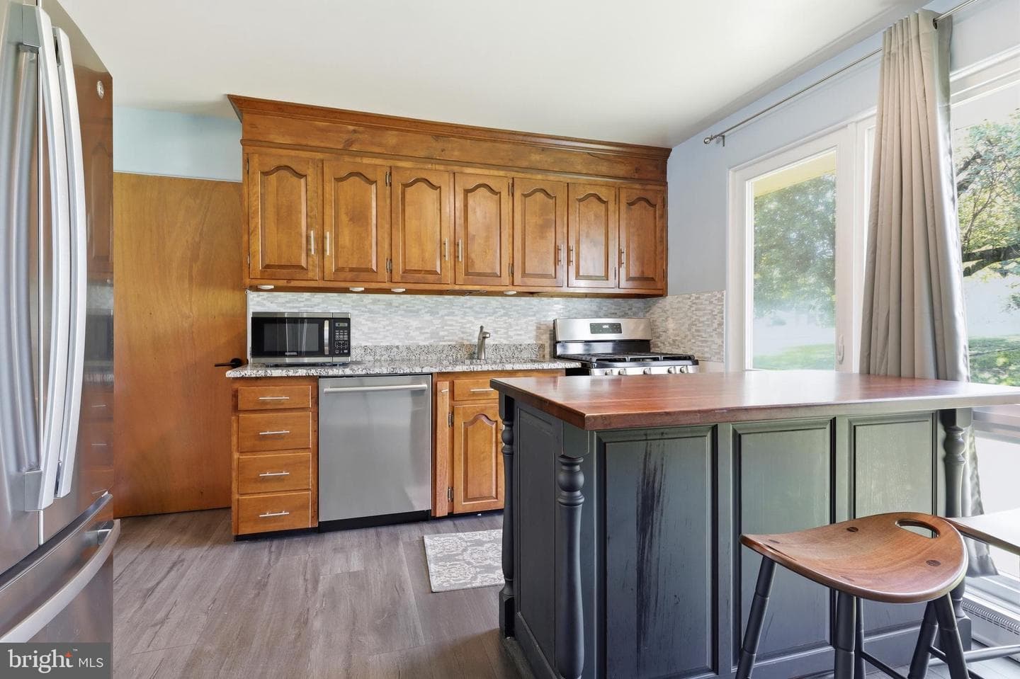 2102 Louise Avenue photo 11