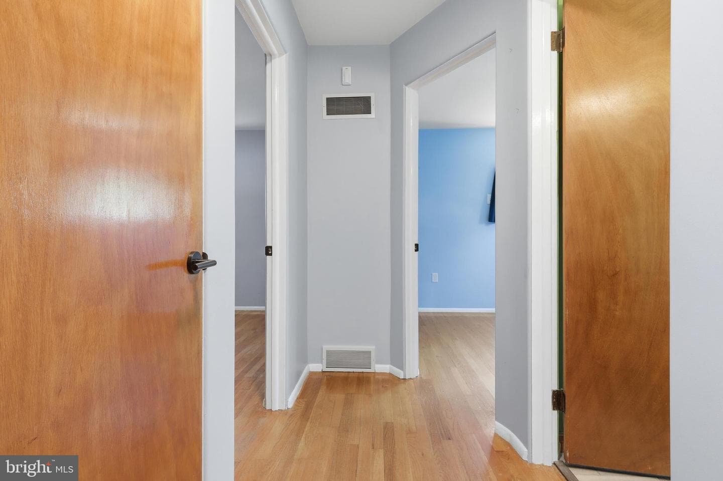 2102 Louise Avenue photo 12