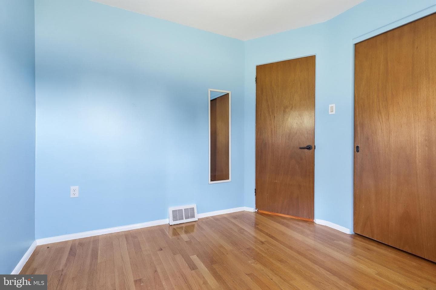 2102 Louise Avenue photo 16