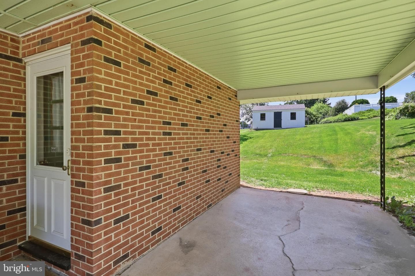 2102 Louise Avenue photo 24