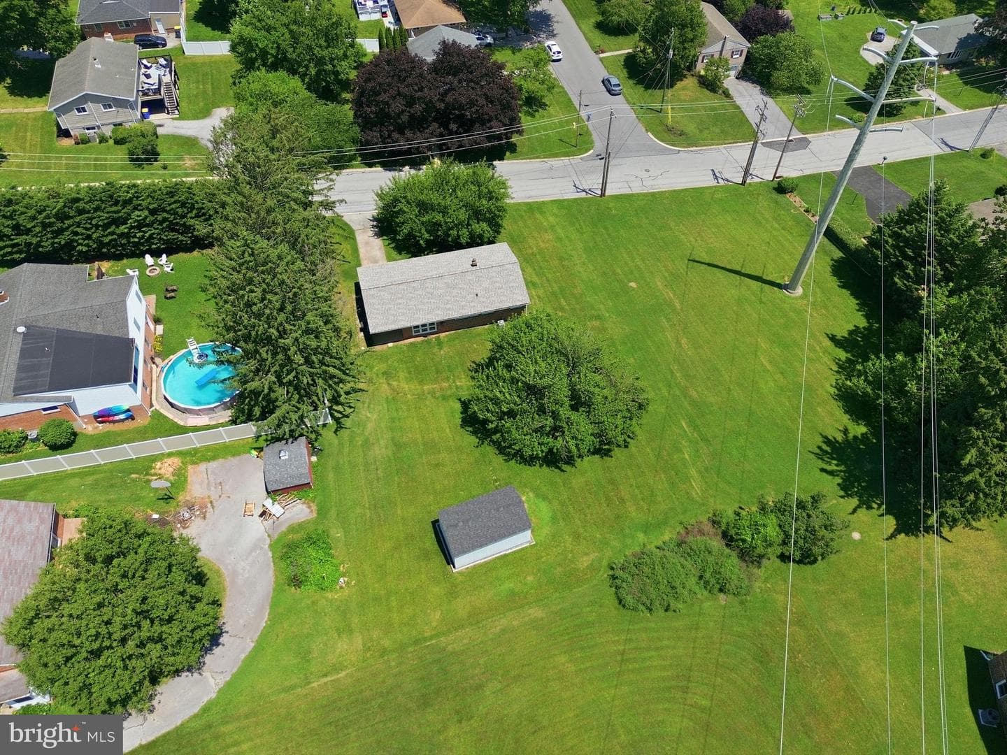 2102 Louise Avenue photo 30