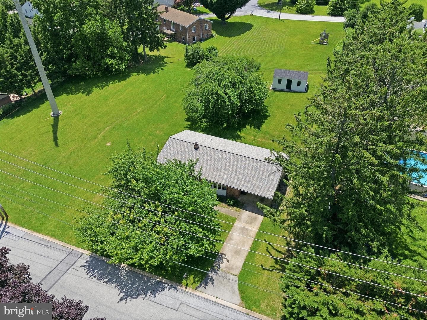 2102 Louise Avenue photo 38