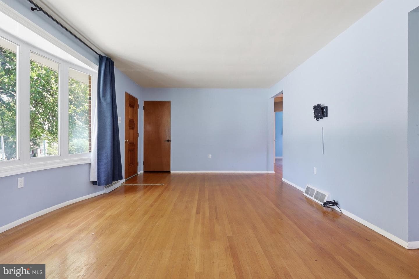 2102 Louise Avenue photo 7