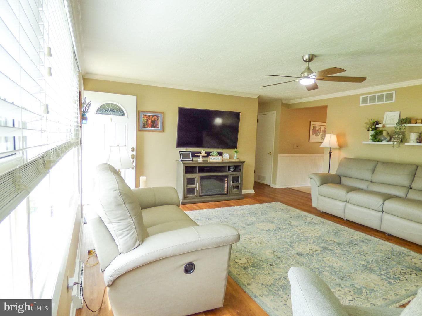 4325 Pinewood Lane photo 18
