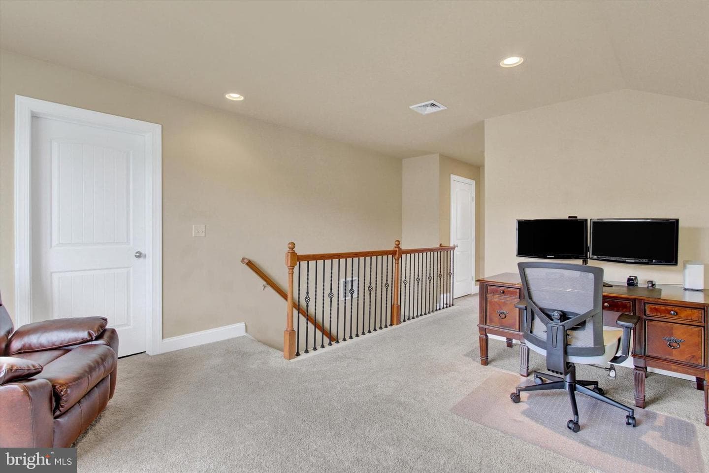 15 Evan Drive photo 16