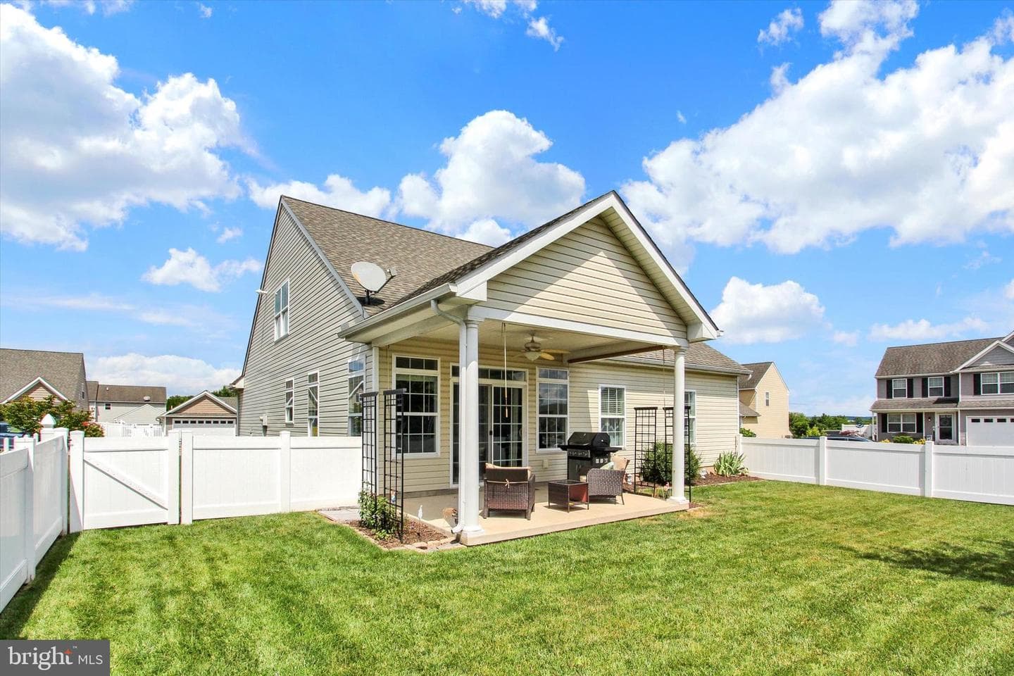 15 Evan Drive photo 27