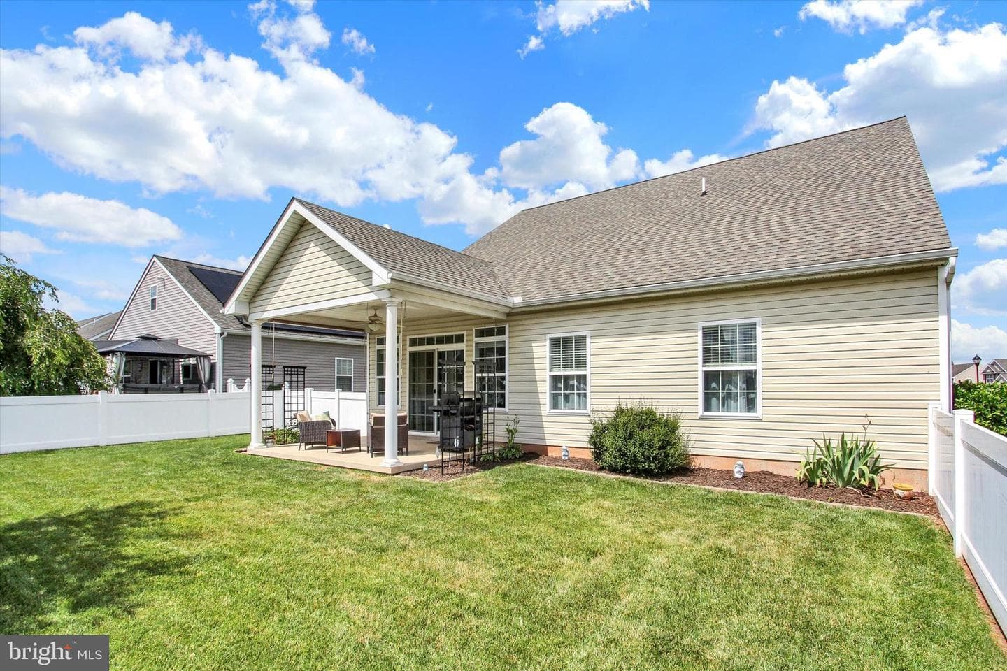 15 Evan Drive photo 28