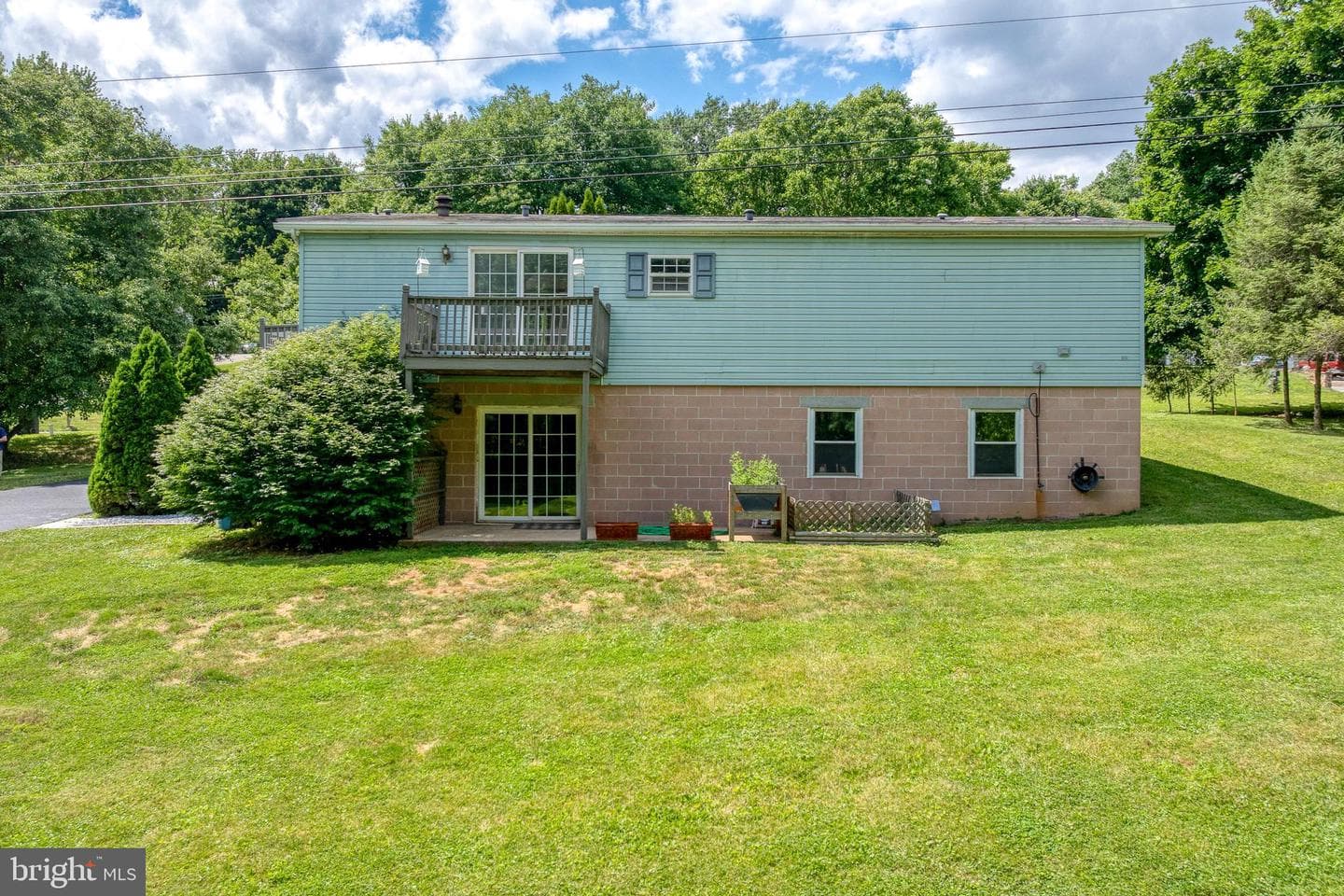 69 Gilbert Road photo 46