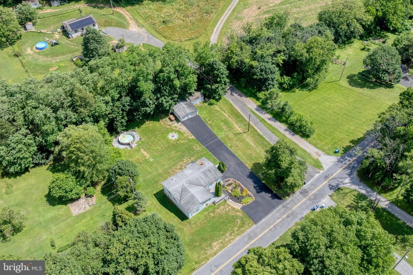 69 Gilbert Road photo 51