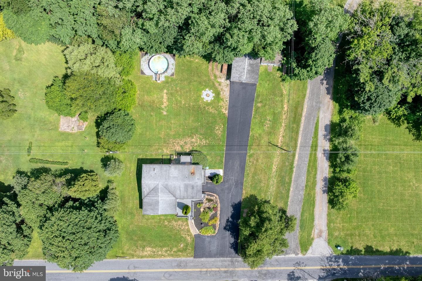 69 Gilbert Road photo 58
