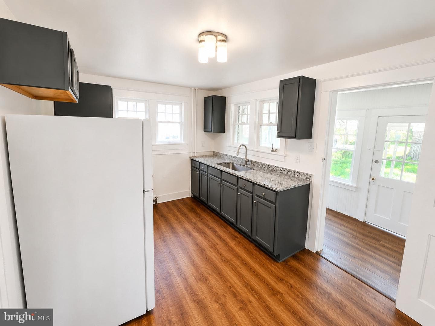 40 N Hartman Street photo 8