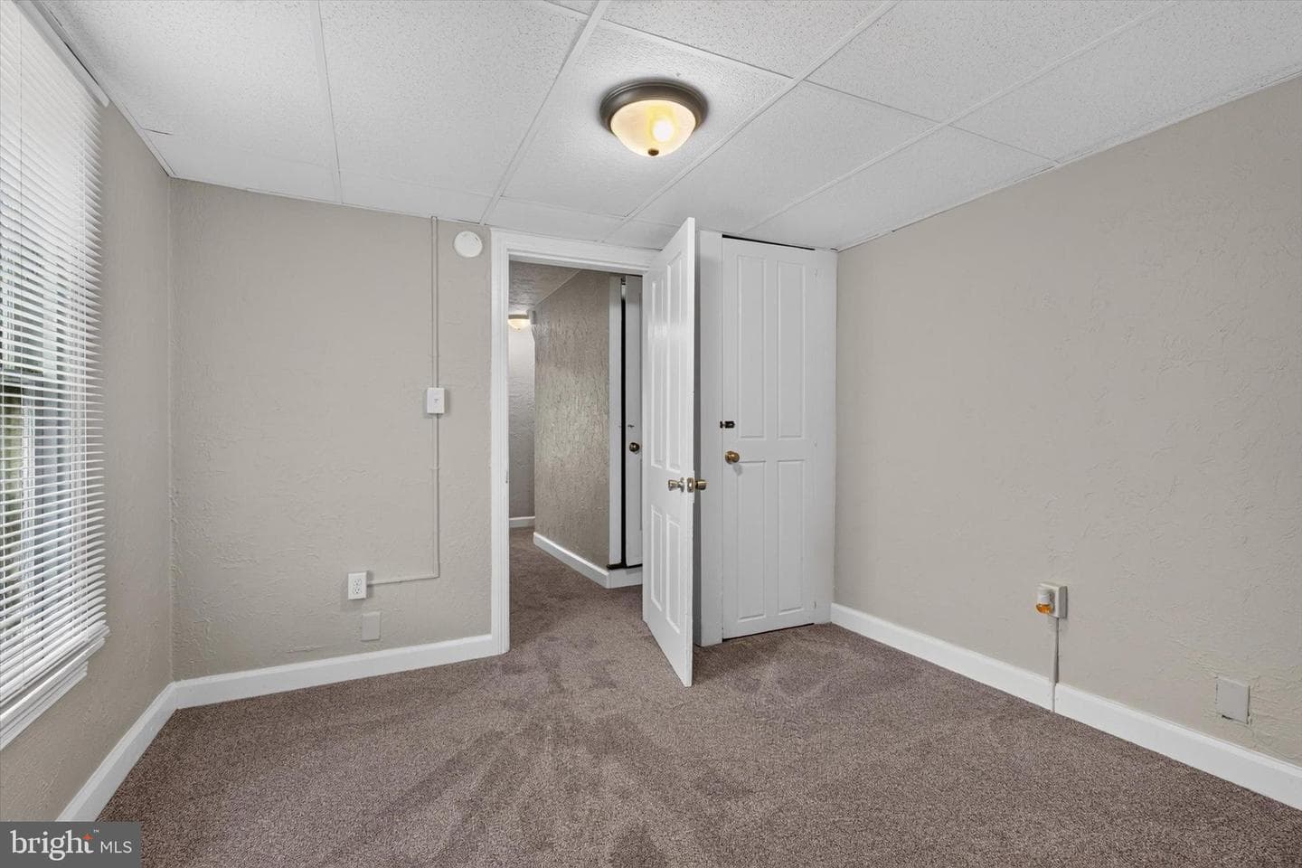 704 E Prospect Street photo 16