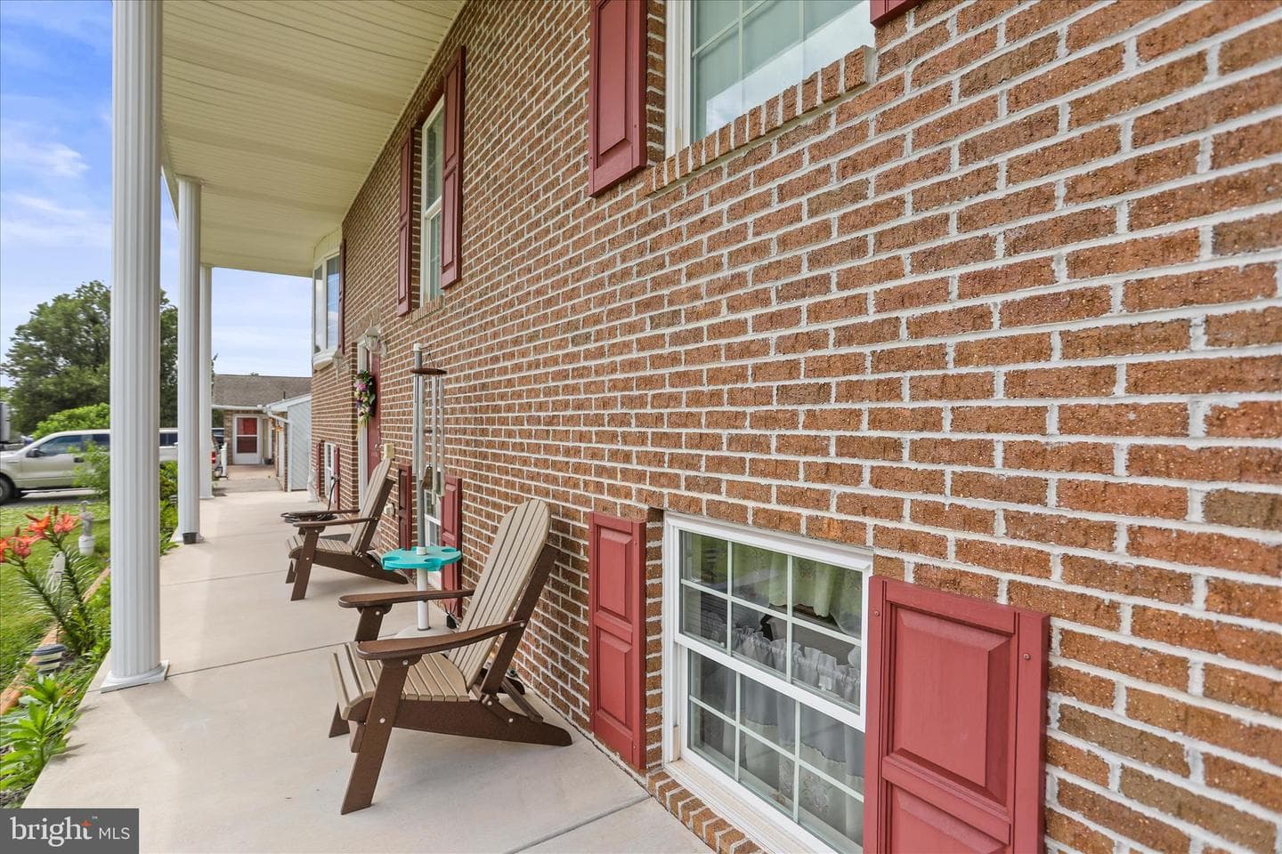 2440 Belair Drive photo 5