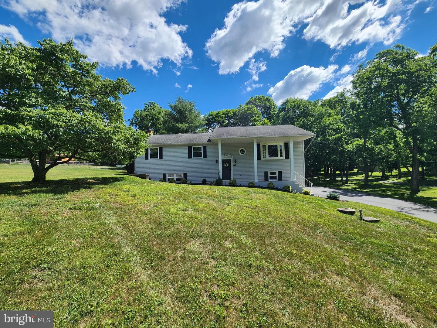 476 Old Stage Road photo 1