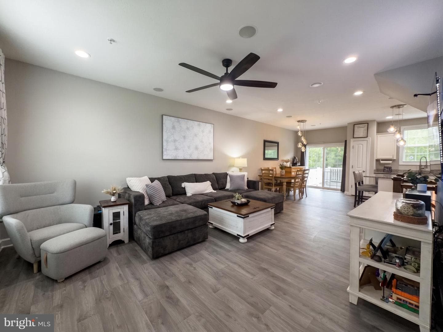 521 Charles Avenue photo 14