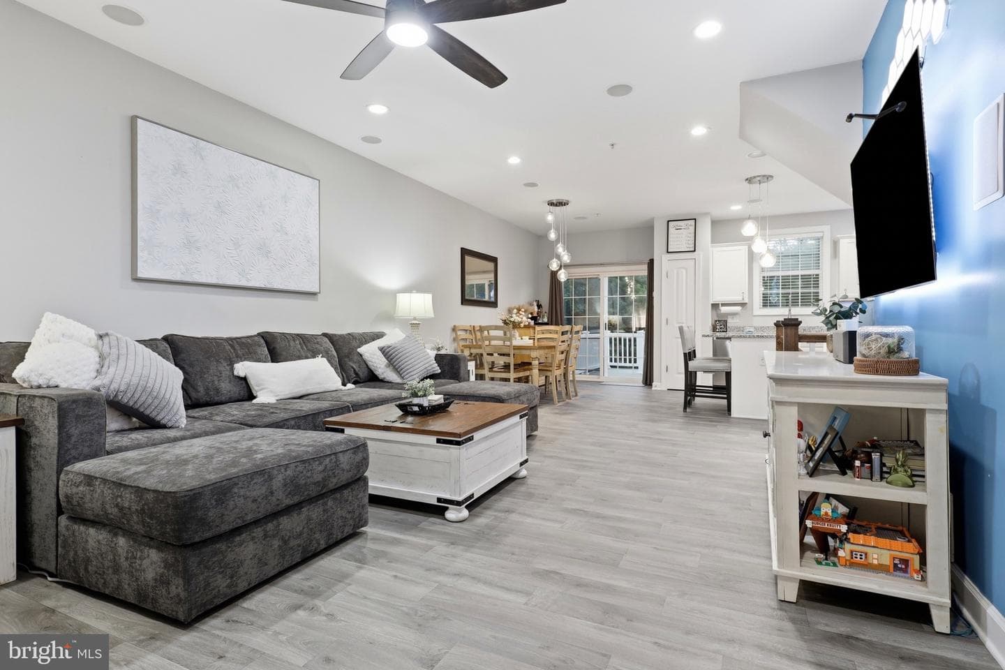 521 Charles Avenue photo 6
