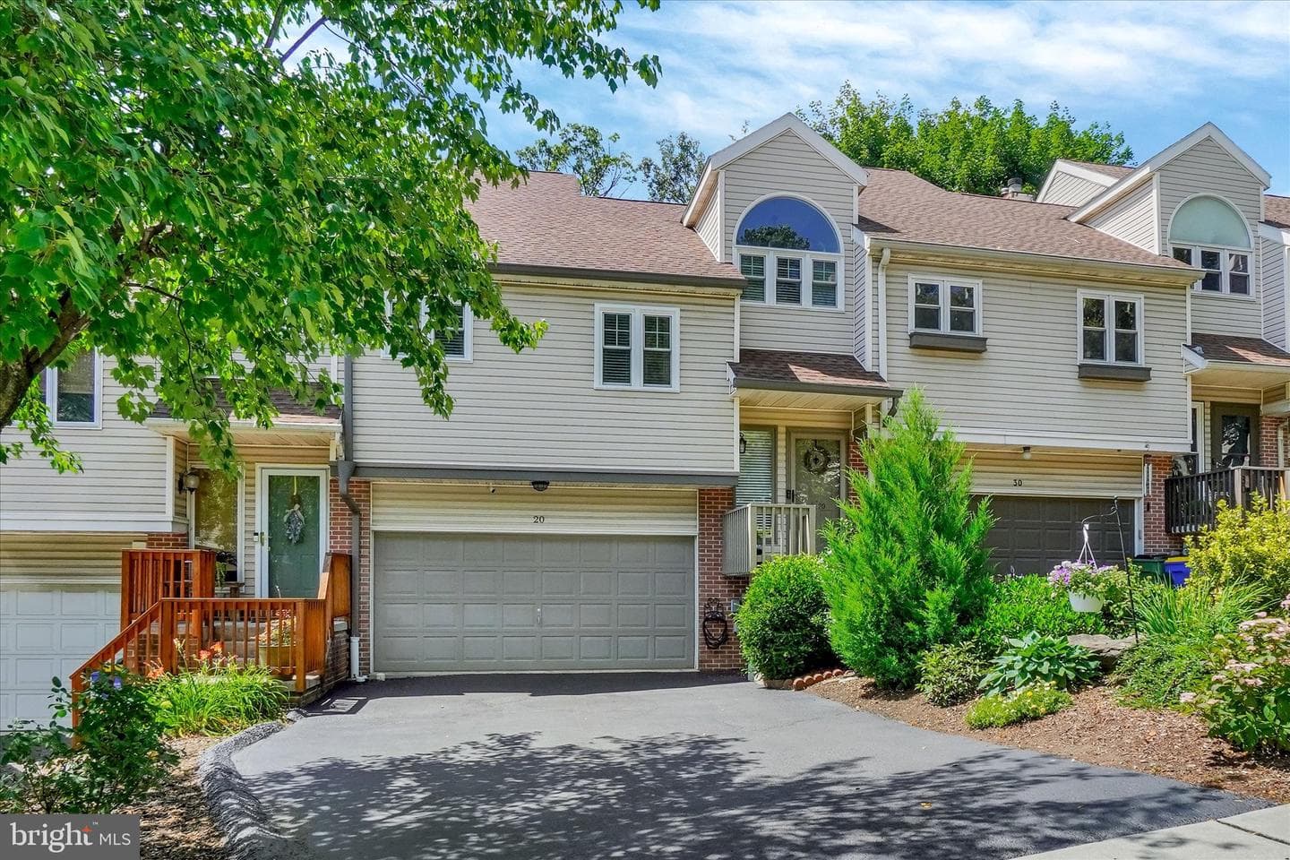 20 Greenleaf Road photo 1
