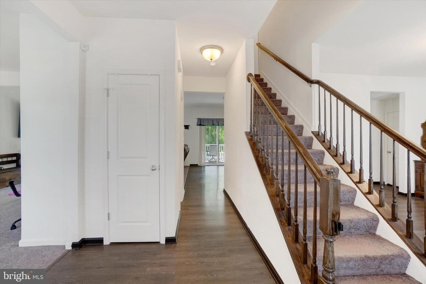 215 Thoroughbred Drive photo 4