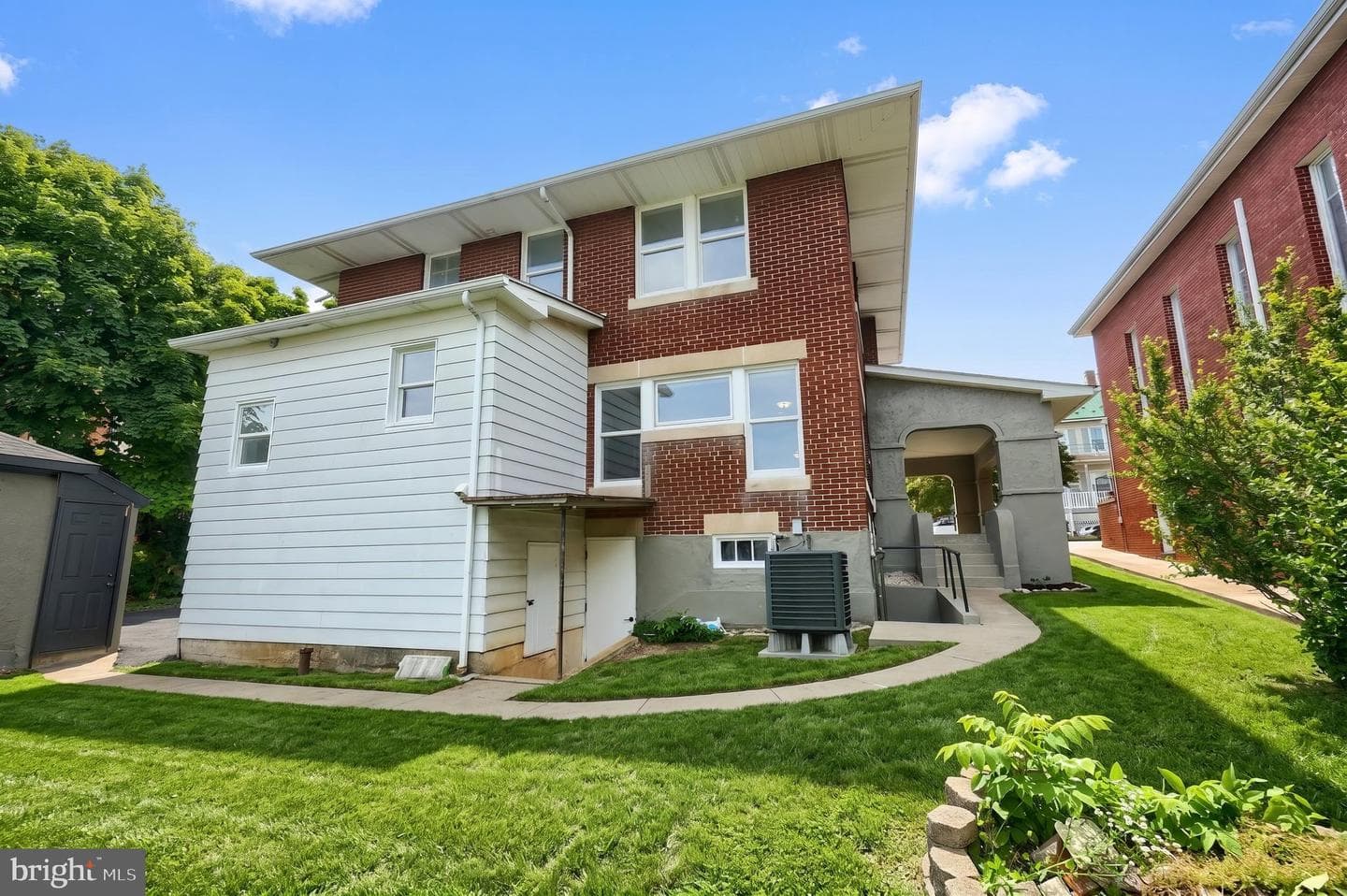 137 1st Avenue photo 11