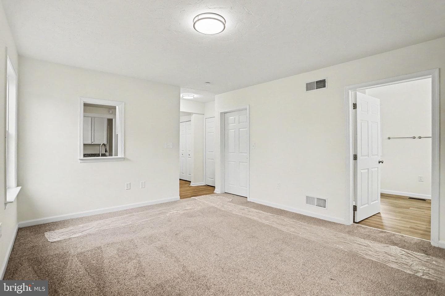 649 Baer Avenue photo 13