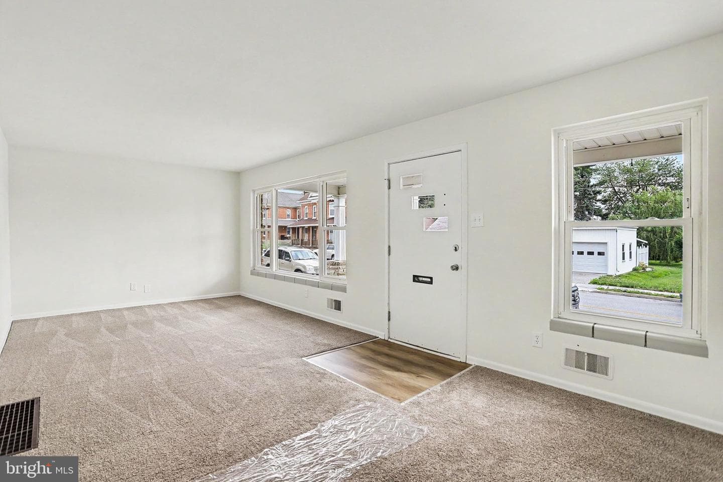 649 Baer Avenue photo 4